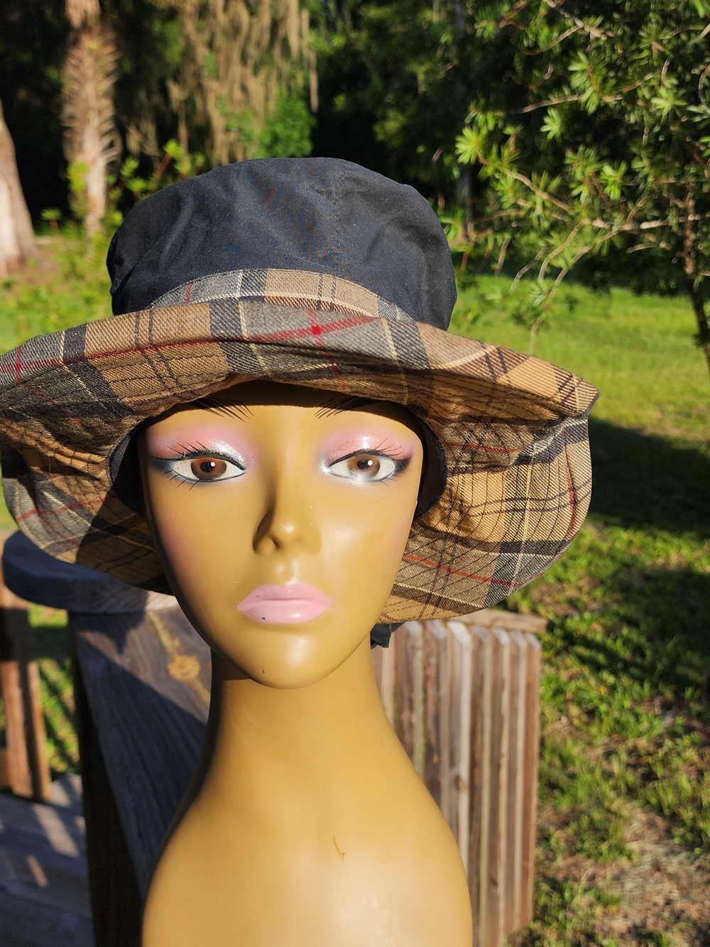 Barbour Wax Cotton Plaid  Bucket Hat